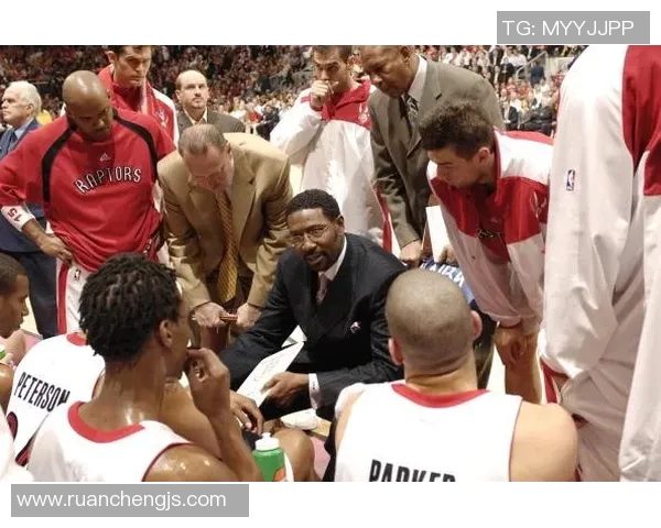 V5战术表现全面解析冠军杯赛场上的精彩瞬间与战术深度剖析 V5战术表现全面解析冠军杯赛场上的精彩瞬间与战术深度剖析