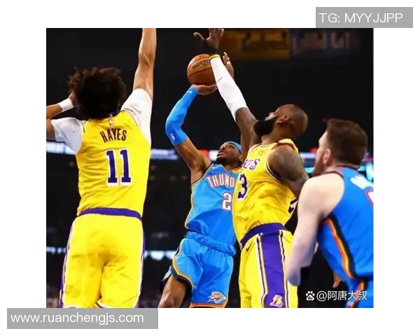 湖人队与雷霆队第二节精彩对决分析与战术解析 湖人队与雷霆队第二节精彩对决分析与战术解析